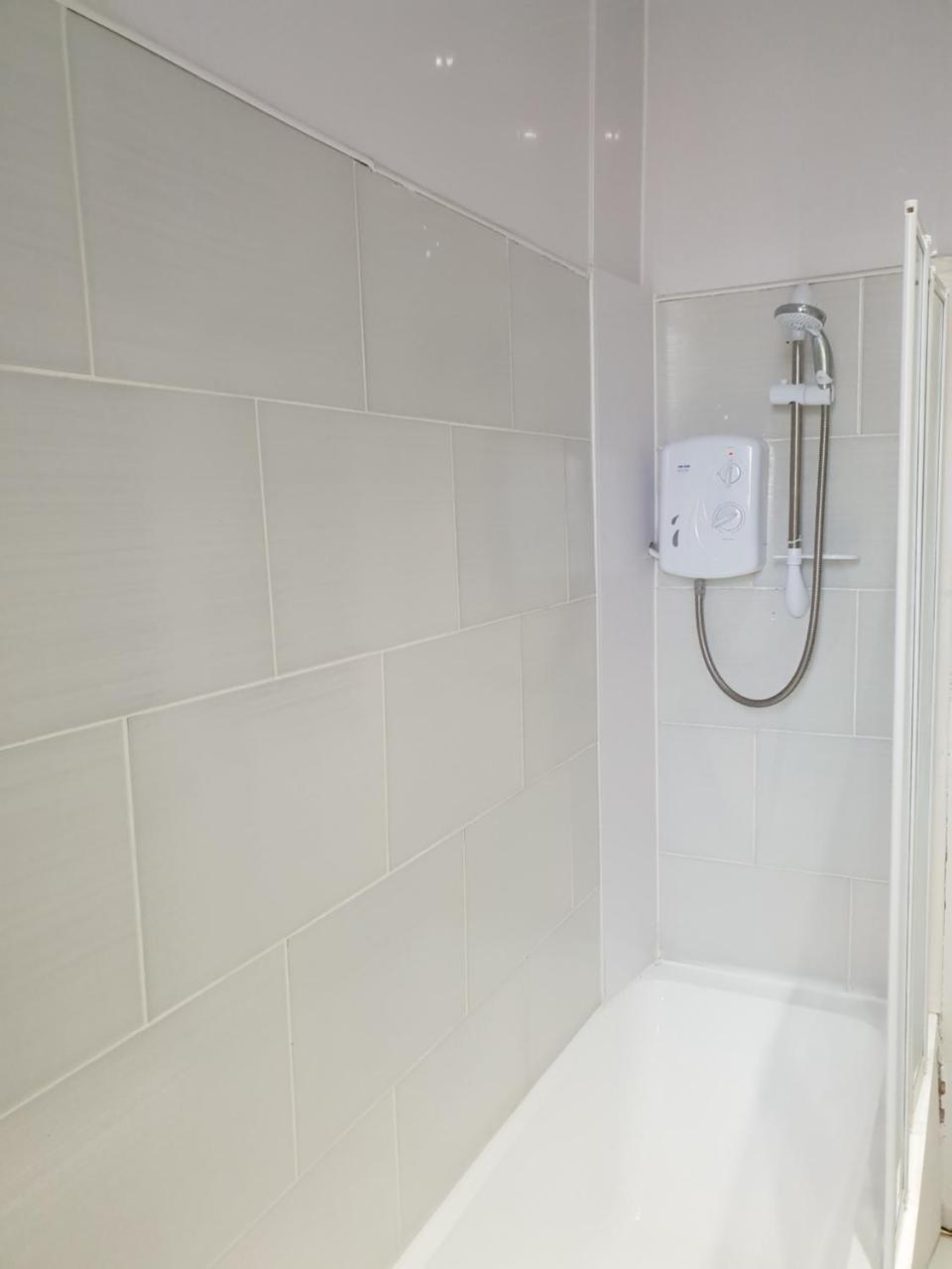 אדינבורו Mcdonald Road Apartment מראה חיצוני תמונה